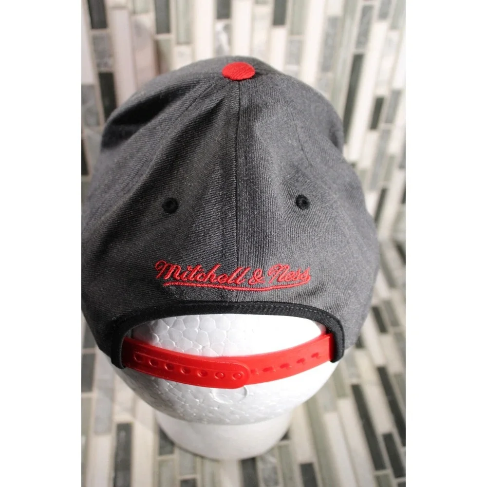 Mitchell Ness Bulls Snapback‎ Hat